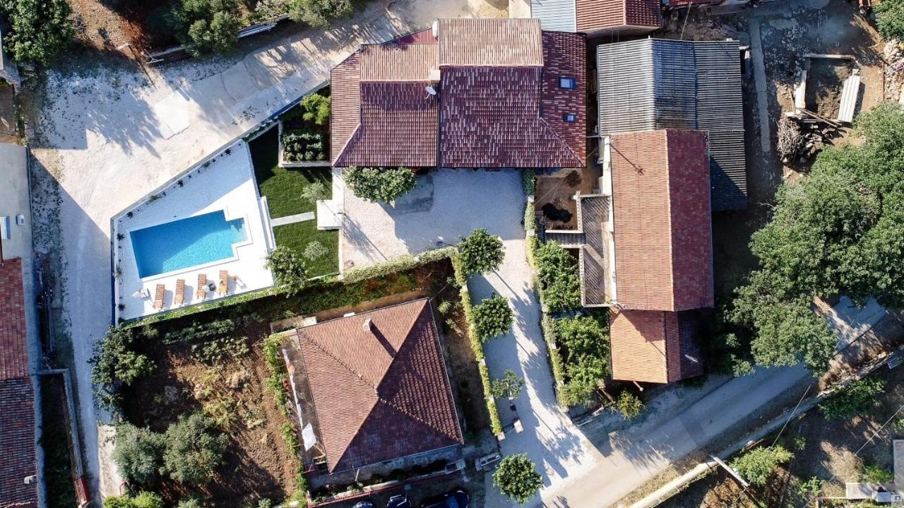 Villa Navita Augustinus With Pool Debeljak Eksteriør billede